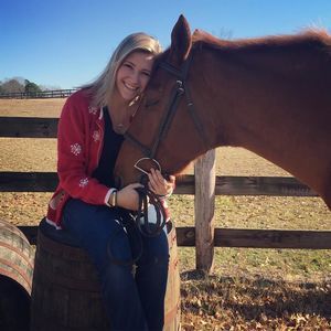 Meet your Posher, Hannah